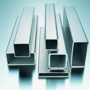 Труба профильная эл/св 40х20х1,5  (6 метров)